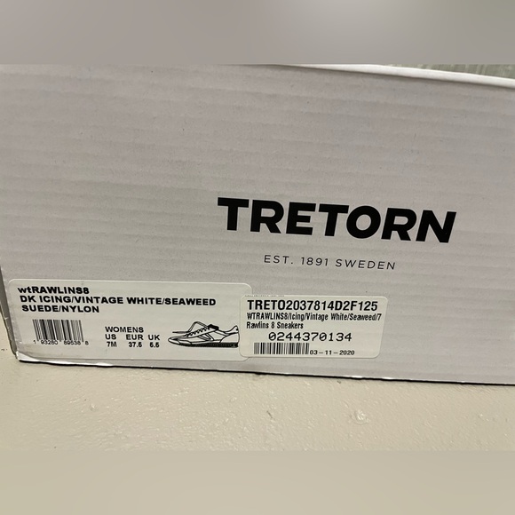 Tretorn Sneakers. Size 7 - Picture 2 of 6